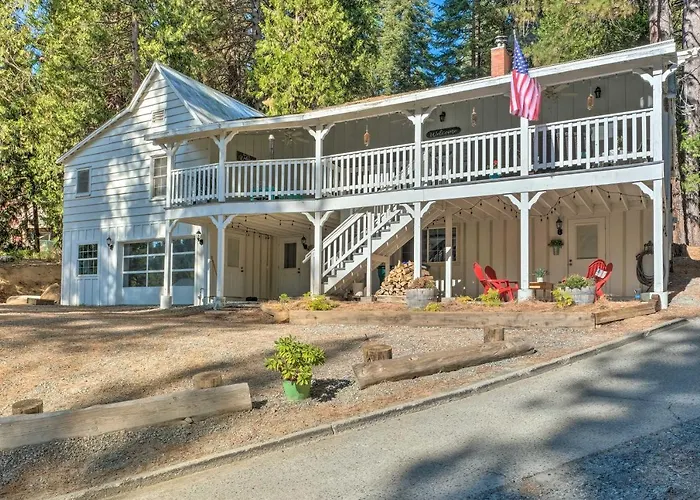 Strawberry Hill Cabin 5 Mi To Skiing And Lake